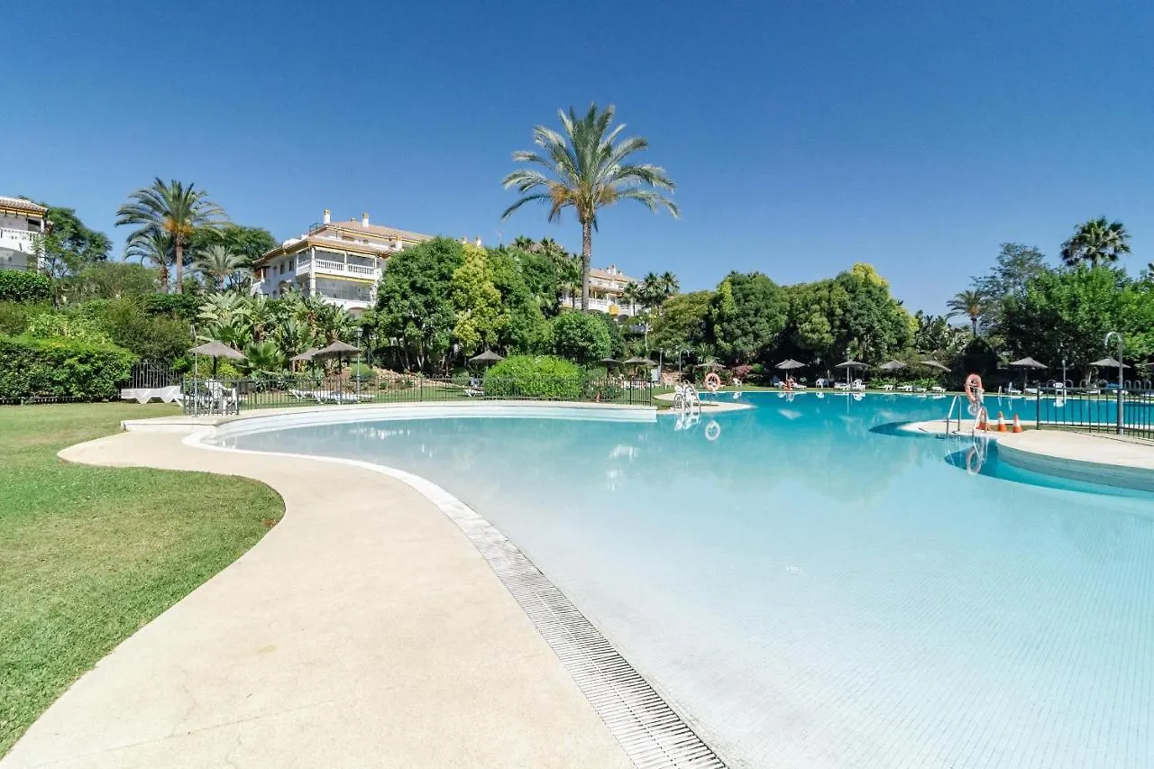 Dn11-2 Bedroom Apartment Close To Puerto Banus Μαρμπέλλα